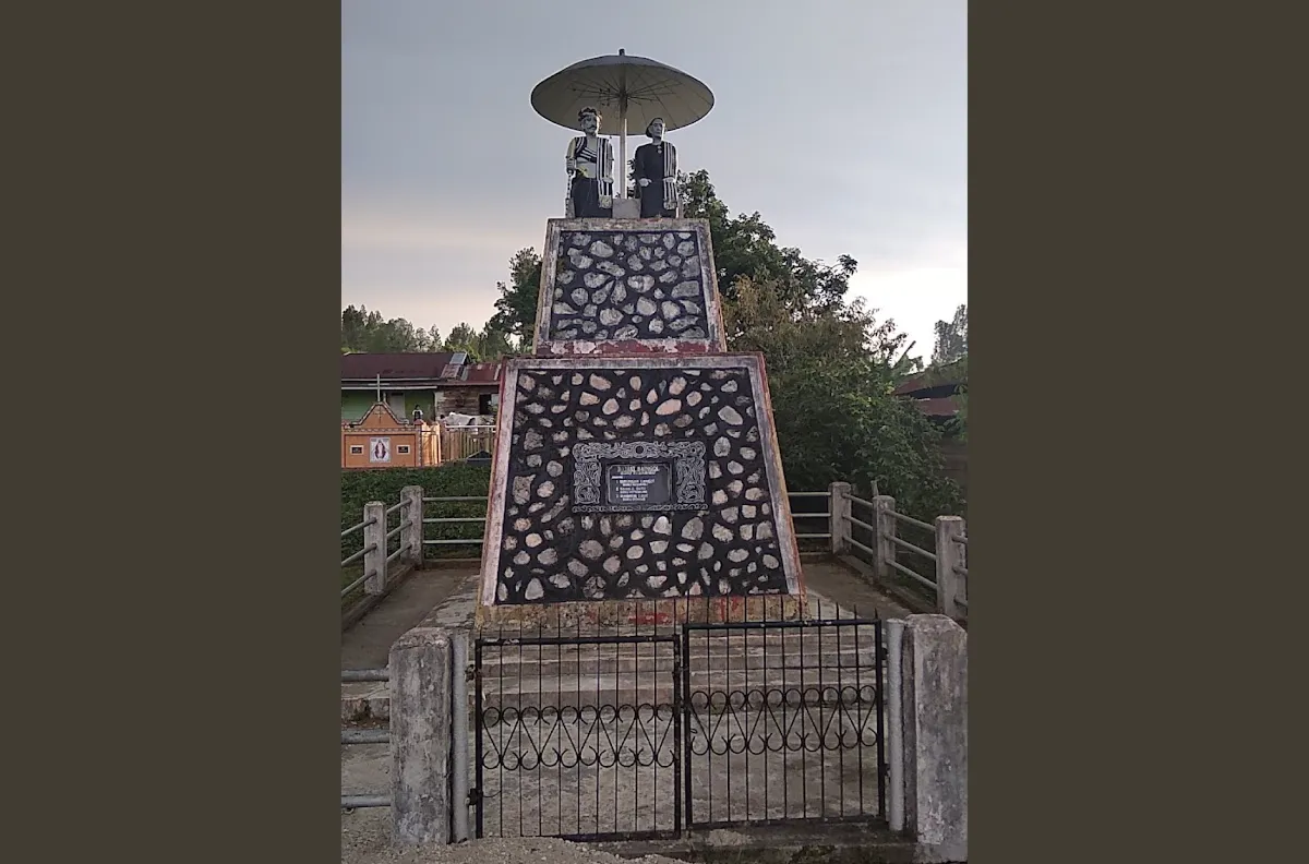 Tugu Babiat Naingol