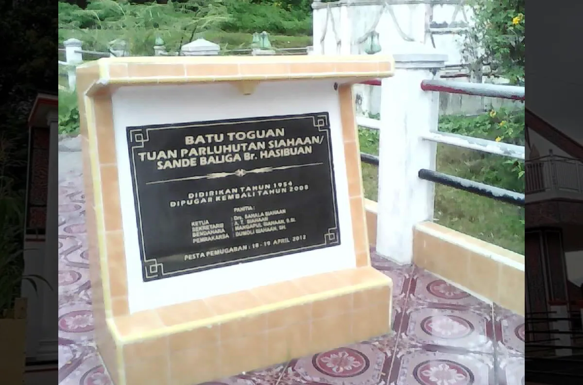 Batu Toguan Tuan Parluhutan Siahaan