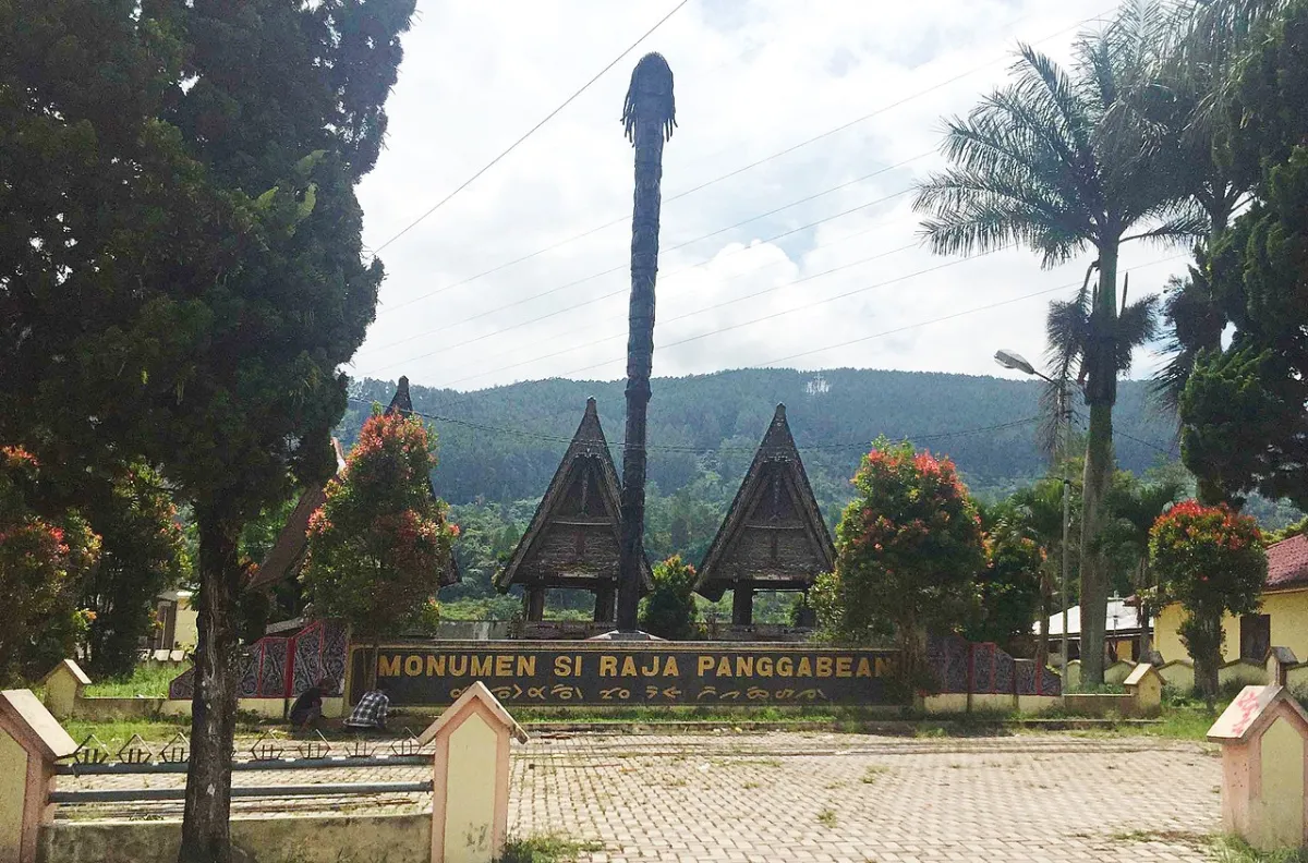 Monumen Raja Panggabean